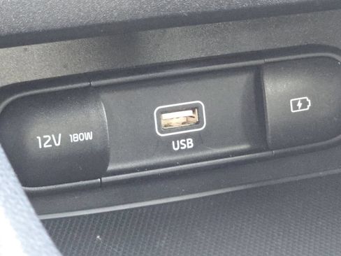 Used 2024 Kia Forte LXS w/ LXS Technology Package FWD image 4
