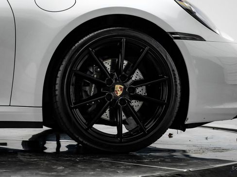 Used 2021 Porsche 911 Carrera 4 image 84
