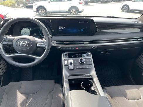 Used 2025 Hyundai Palisade Calligraphy AWD/4WD image 18