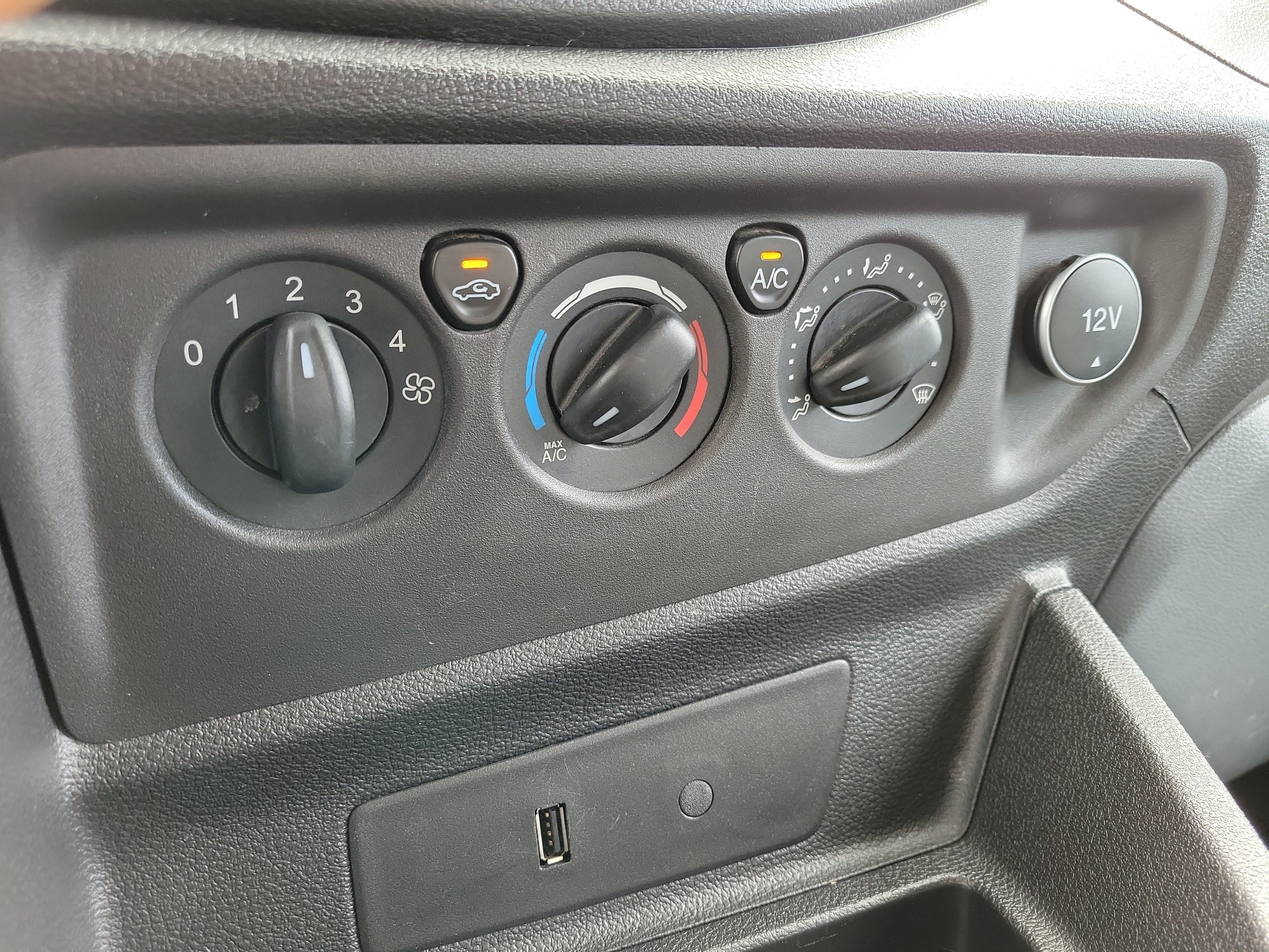 Used 2018 Ford Transit 350 XL RWD image 20