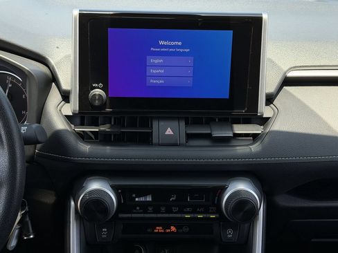 Used 2025 Toyota RAV4 LE FWD image 17