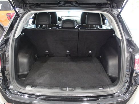 Used 2020 Jeep Compass Latitude image 19