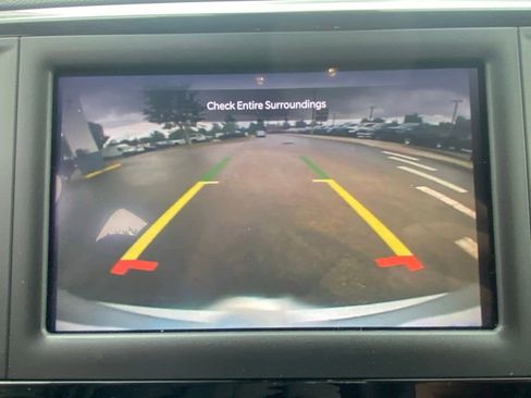 Used 2023 Chrysler Voyager LX FWD image 22