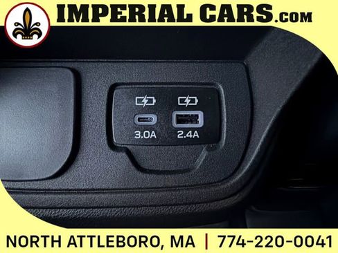 New 2025 Subaru Ascent Limited image 18