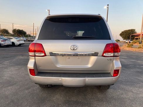Used 2010 Toyota Land Cruiser AWD/4WD image 6