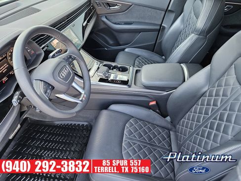 Used 2025 Audi SQ7 Prestige w/ Prestige Package AWD/4WD image 14