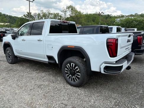 New 2026 GMC Sierra 2500 Denali Ultimate AWD/4WD image 3