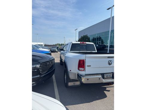 Used 2015 RAM 3500 Laramie AWD/4WD image 6