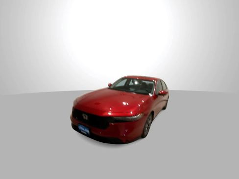 Used 2023 Honda Accord EX image 4