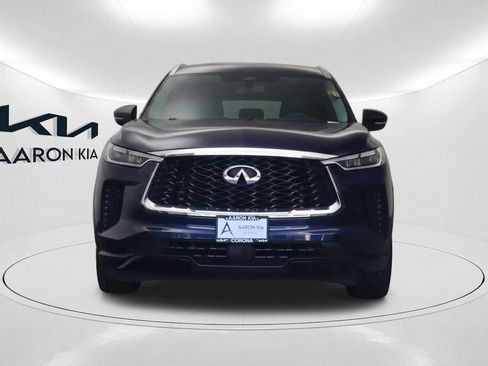 Used 2023 INFINITI QX60 Luxe w/ Cargo Package FWD image 2