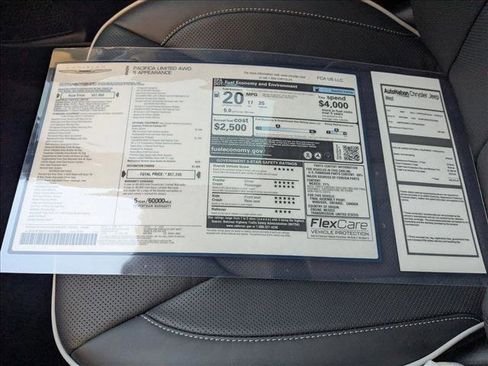 New 2026 Chrysler Pacifica Limited w/ S Appearance Package image 19