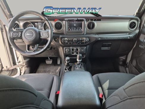 Used 2022 Jeep Wrangler Unlimited Sport AWD/4WD image 8