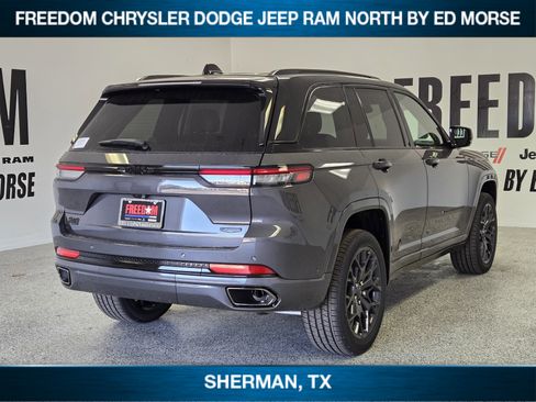 New 2025 Jeep Grand Cherokee Summit w/ Obsidian Package image 3