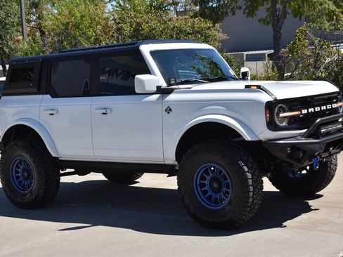 Used 2022 Ford Bronco Outer Banks AWD/4WD image 5