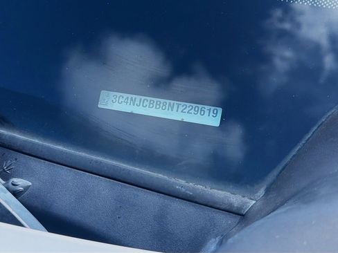 Used 2022 Jeep Compass Latitude w/ Sun and Sound Group FWD image 37