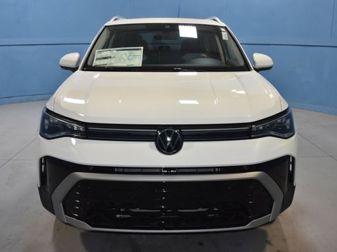 New 2026 Volkswagen Taos SEL image 18