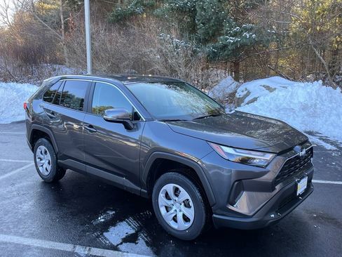 New 2025 Toyota RAV4 LE image 7
