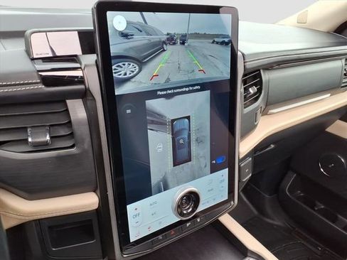 Used 2022 Ford Expedition Max Platinum image 18