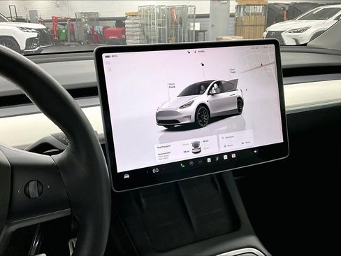 Used 2022 Tesla Model Y Performance image 6