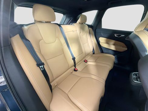 Certified 2023 Volvo XC60 B5 Ultimate w/ Protection Package Premier FWD image 28