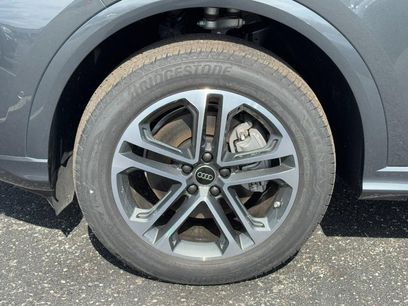 New 2025 Audi Q5 Premium