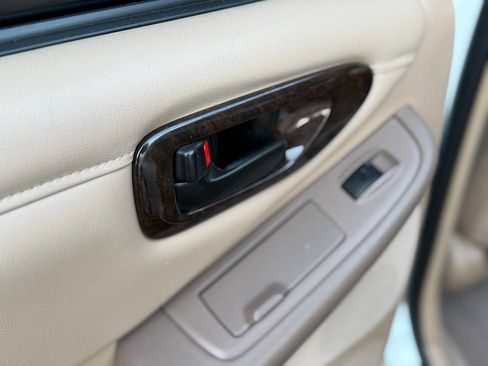 Used 1996 Toyota Avalon XLS image 33