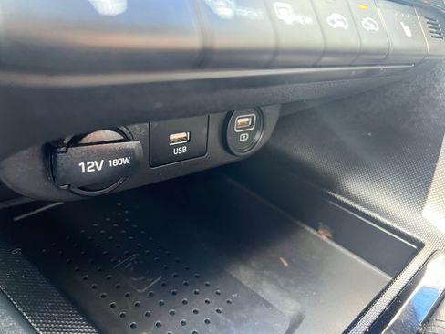 Used 2022 Hyundai Elantra SEL w/ Convenience Package image 25