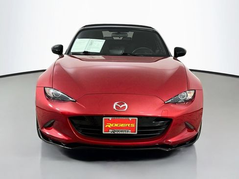 Used 2016 MAZDA MX-5 Miata Club RWD image 2