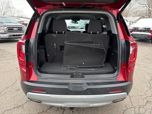 Used 2023 GMC Acadia SLE w/ Driver Convenience Package image 24
