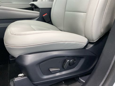 New 2026 Ford Explorer Active AWD/4WD image 18