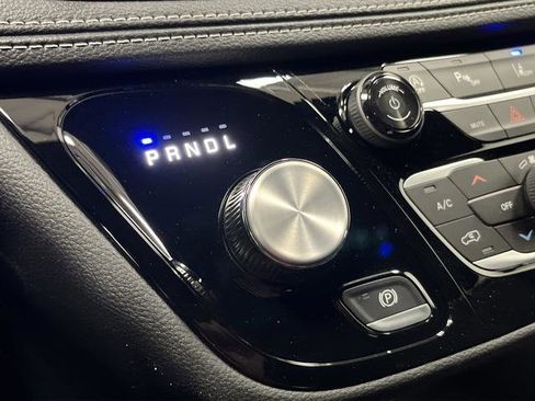New 2026 Chrysler Pacifica Select image 21