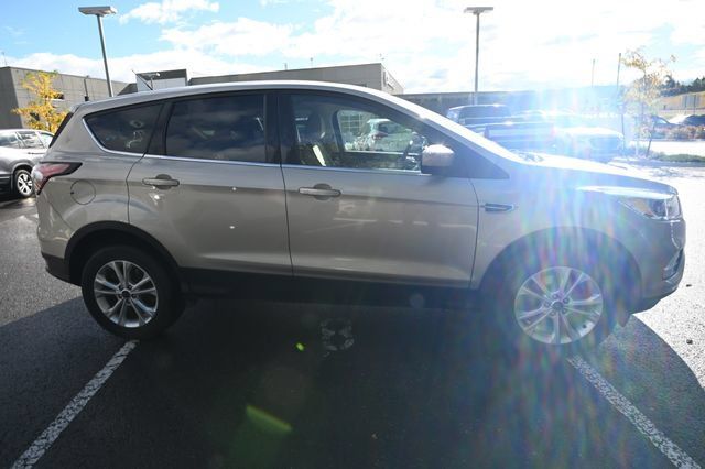 Used 2017 Ford Escape SE AWD/4WD image 7