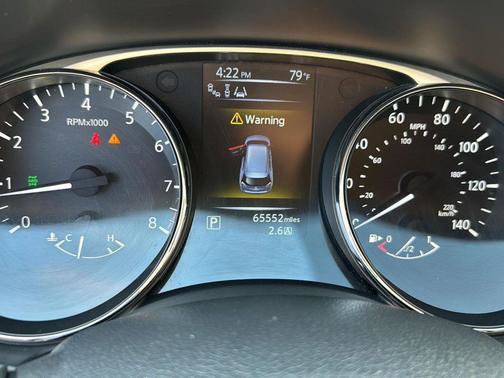 Used 2014 Nissan Rogue SL w/ SL Premium Package AWD/4WD image 17