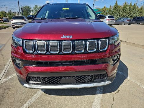 Certified 2022 Jeep Compass Limited AWD/4WD image 5