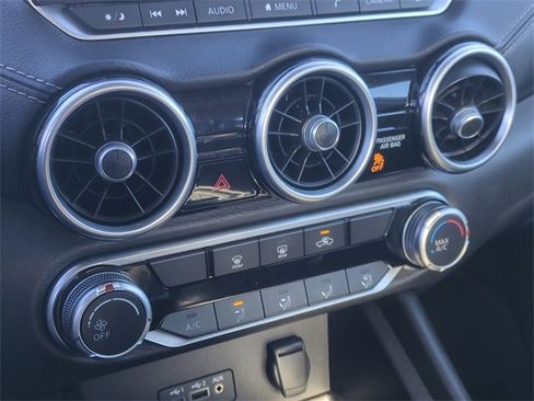 Used 2022 Nissan Sentra SV image 25