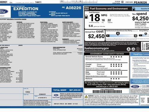 Used 2023 Ford Expedition Platinum image 3