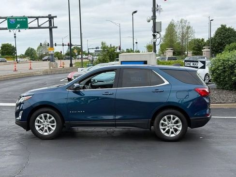 Used 2020 Chevrolet Equinox LT FWD image 2