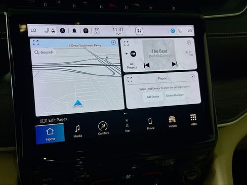 Used 2023 Jeep Grand Cherokee Limited image 21