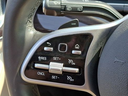 Used 2020 Mercedes-Benz GLE 350 4MATIC image 23