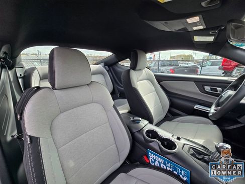 Used 2024 Ford Mustang Coupe image 41