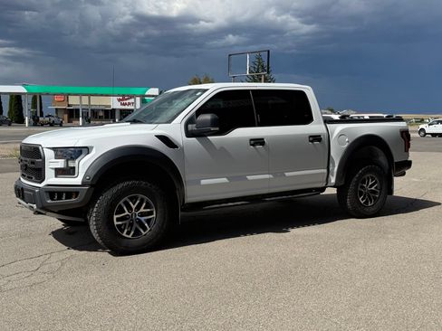Used 2018 Ford F150 Raptor w/ Equipment Group 801A Mid AWD/4WD image 11