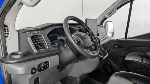 Used 2022 Ford Transit 250 Low Roof RWD image 19