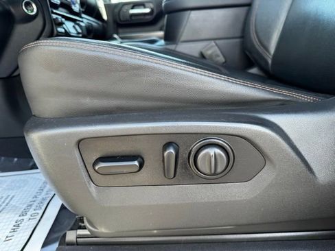 Used 2020 GMC Sierra 2500 AT4 w/ AT4 Premium Package image 24