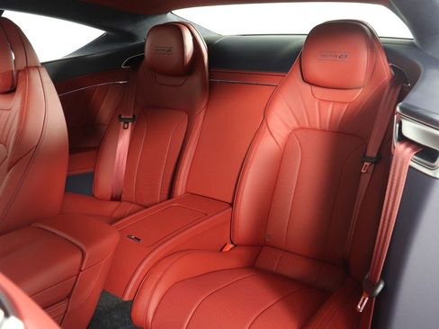 Used 2024 Bentley Continental GT V8 image 15