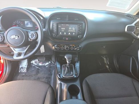 Used 2020 Kia Soul LX image 10
