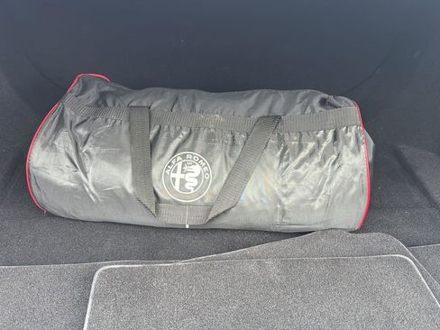 Used 2018 Alfa Romeo Giulia Quadrifoglio w/ Driver Assist Dynamic Package image 20