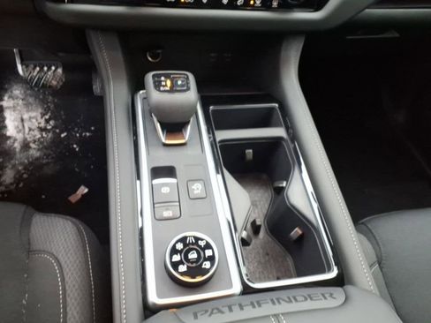 New 2026 Nissan Pathfinder SV image 14