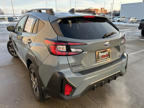 Used 2024 Subaru Crosstrek 2.0i Premium w/ Popular Package #4 image 4