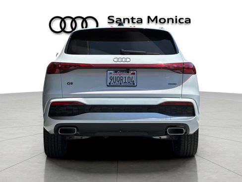 Used 2025 Audi Q5 Premium w/ Convenience Package AWD/4WD image 7