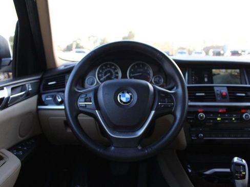 Used 2017 BMW X3 sDrive28i image 10